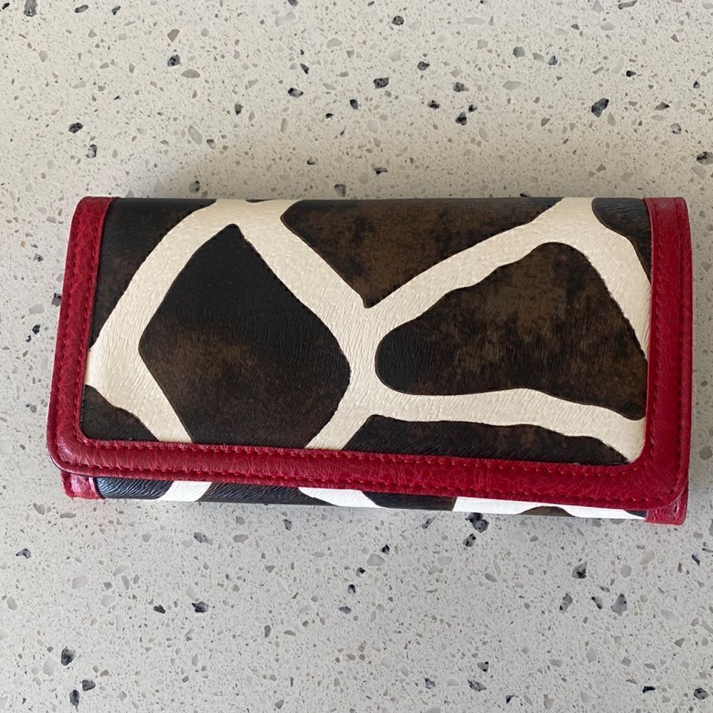 Fashion Women’s Wallet Vegan Leather Synthetic Cow Printed  Red Trim New